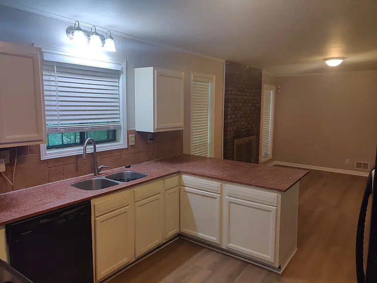 2932 Handy Dr NW — Photo 1