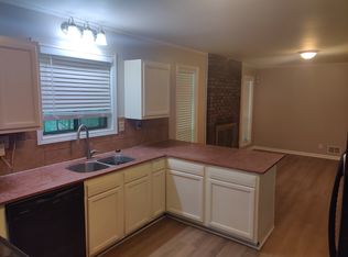 2932 Handy Dr NW, Atlanta, GA 30318