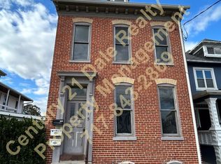 Locust Street 815, Columbia, PA 17512