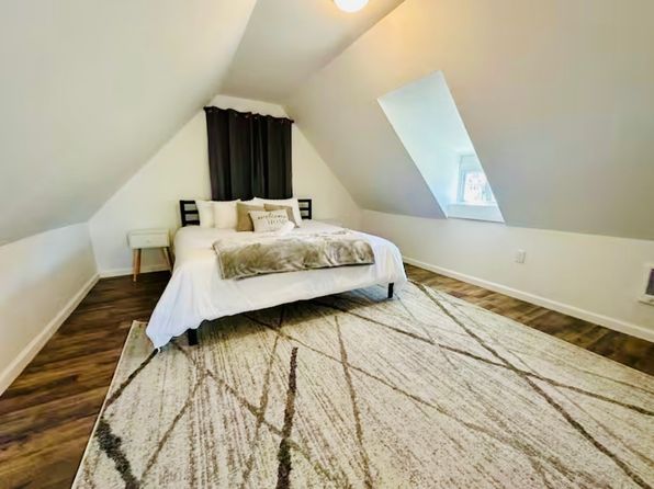 31 S William St APT 4