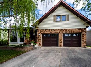 19 W Maxwell Ave, Red Deer, AB T4R1P3