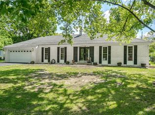 2519 4th St, Charleston, IL 61920