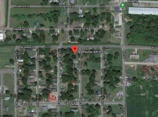 1205 S 8th St, Blytheville, AR 72315