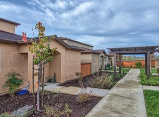 610 Mission De Oro Dr, Redding, CA 96003
