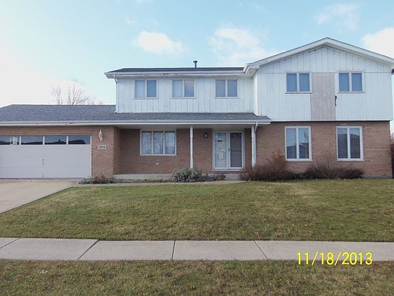 2nd image of 18916 Meadow Creek Dr