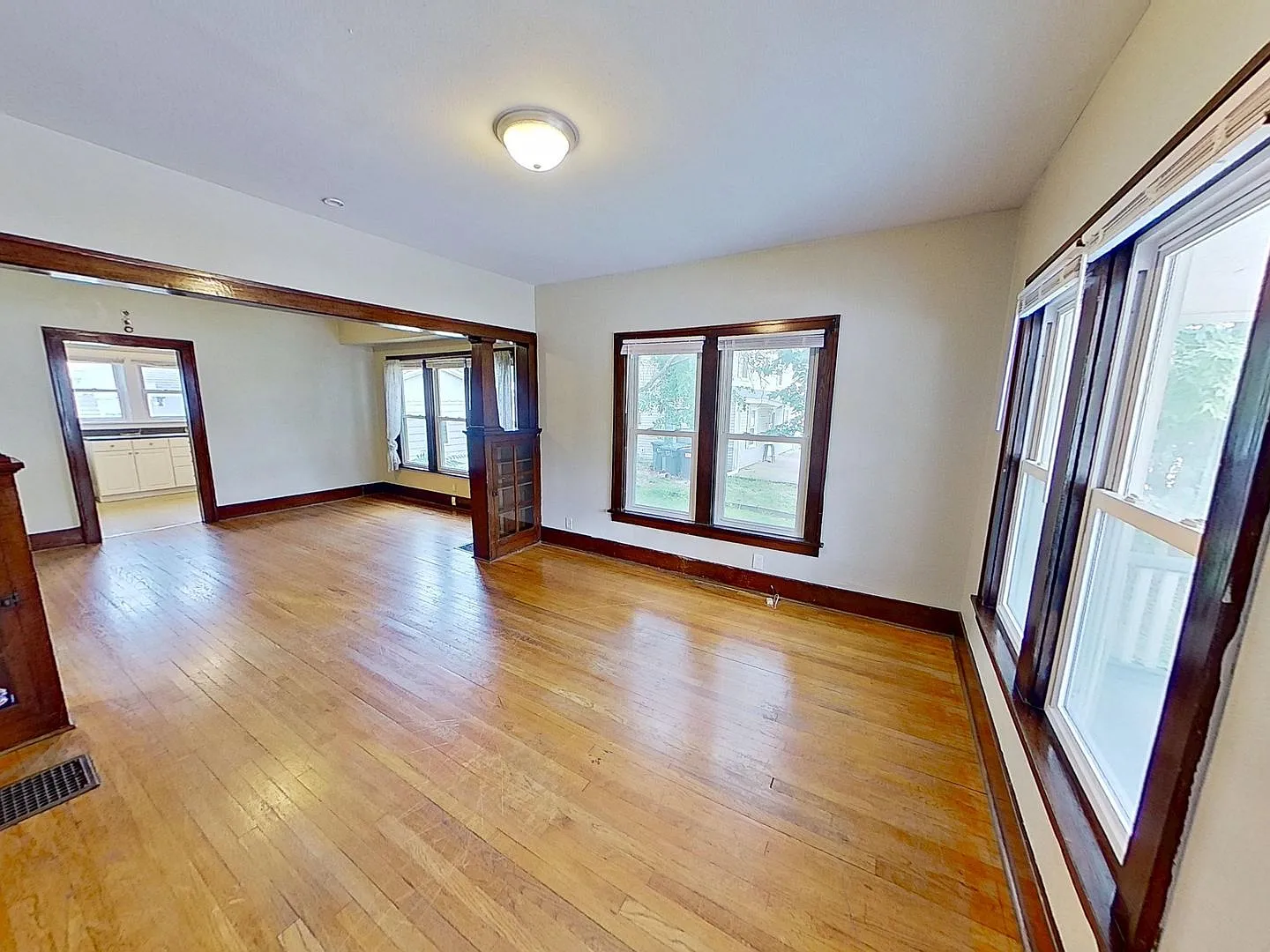House for rent near downtown Urbana — Photo 3
