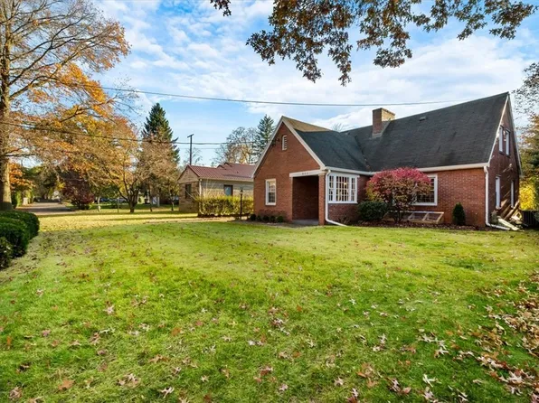 403 Oliver Rd, Sewickley, PA 15143