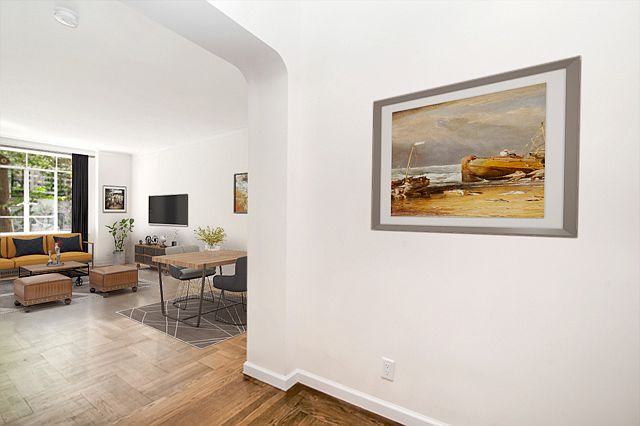 1st image of 223 E 61st St APT 1C