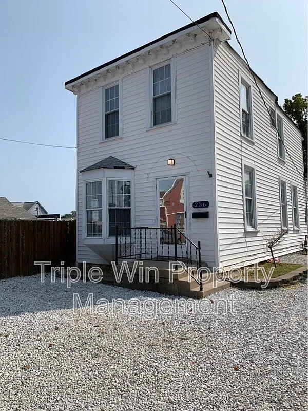 2 bed, 2.0 bath, 1264 sqft, $1,450 — Photo 2