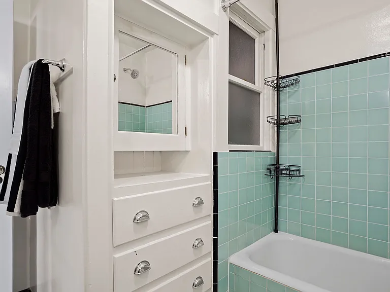2615 P St #1 — Photo 14