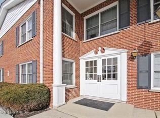 2818 Dundee Rd UNIT 11A, Northbrook, IL 60062