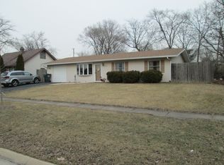 19349 Beechnut Dr, Mokena, IL 60448