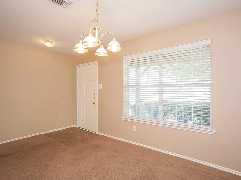 8223 Wainwright Way — Photo 5