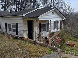 1114 Regal Pl NW, Lenoir, NC 28645
