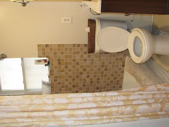 5th image of 2318 Pearsall Ave #2
