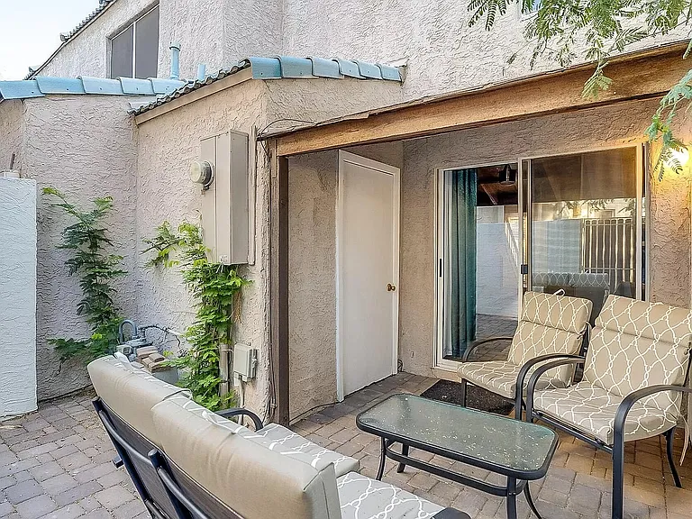 4024 N Parkway Ave — Photo 28