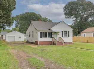 5810 Greenway Ave, Newport News, VA 23605