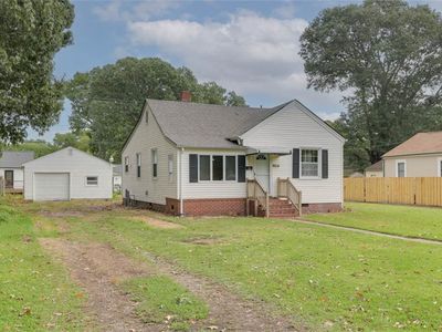 5810 Greenway Ave, Newport News, VA, 23605