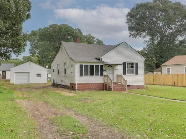 5810 Greenway Ave, Newport News, VA 23605