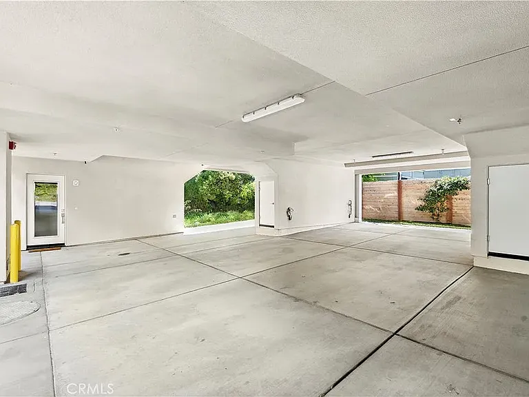2745 Laguna Canyon Rd #C — Photo 17