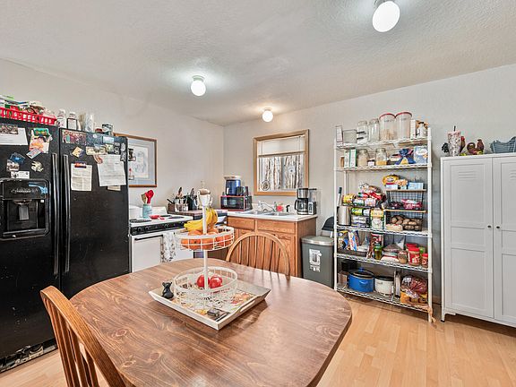 5th image of 7174 Oak Hollow Trl