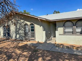 9904 Palmer Ct NW, Albuquerque, NM 87114