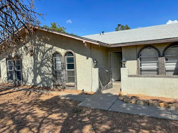 9904 Palmer Ct NW, Albuquerque, NM 87114