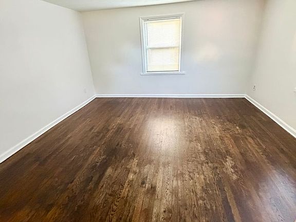 3rd image of 133 Brown Ave
