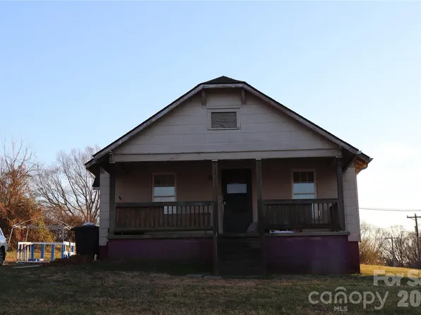619 Durham Ave, Statesville, NC 28677
