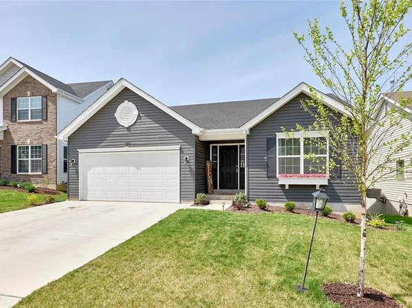 1517 Cascade Ln, Eureka, MO 63025