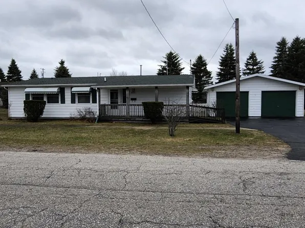 10221 Tennessee St, Oscoda, MI 48750