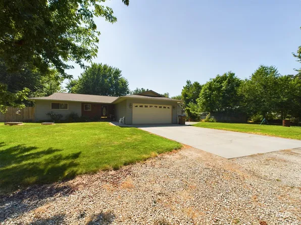 2232 Sheri Dr, Emmett, ID 83617