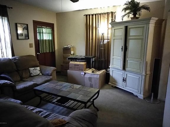 4th image of 6121 Sabre Dr
