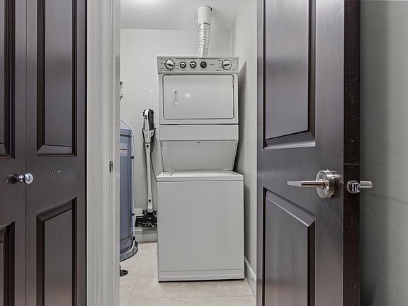 5th image of 46262 1st Ave #103