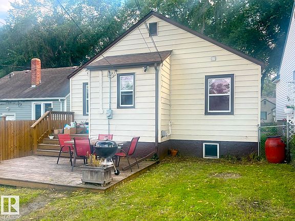 2nd image of 9828 84th Ave NW