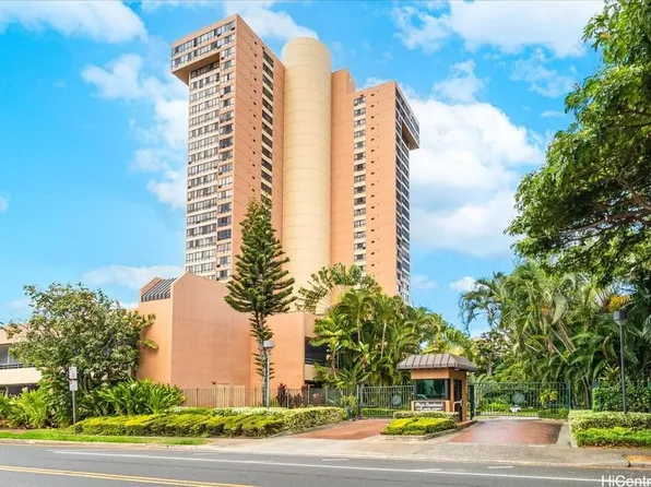 5333 Likini St APT 1110, Honolulu, HI 96818