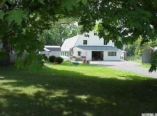 16730 Tavern Rd, Burton, OH 44021