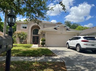 18140 Sandy Pointe Dr, Tampa, FL 33647