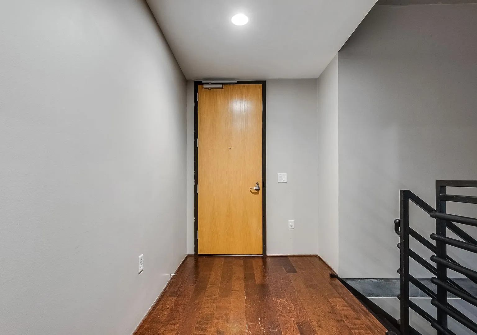Juhl 161-City Views from this Spacious 2bd/2ba Residence — Photo 2