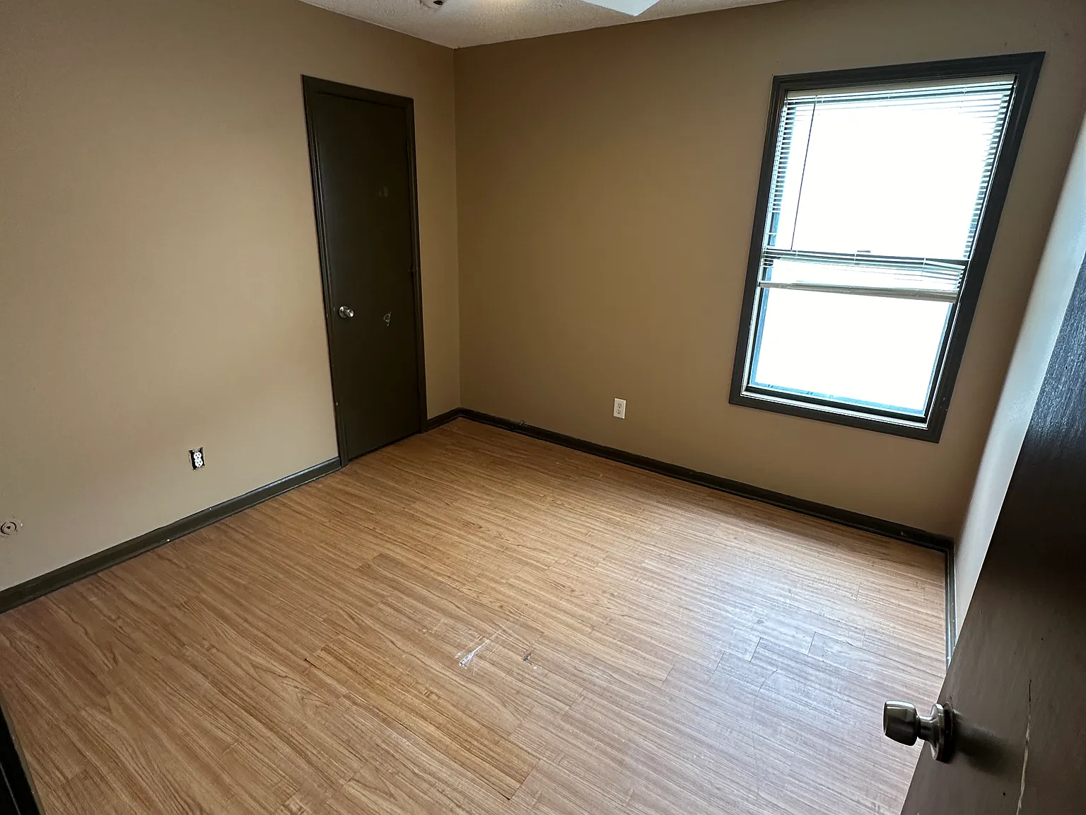 3 bed, 2.5 bath, 2000 sqft, $1,690 — Photo 4
