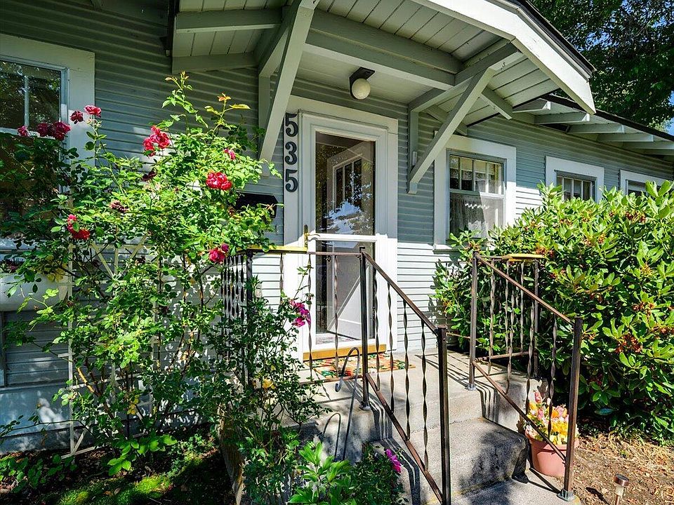 1st image of 535 SW 10th St