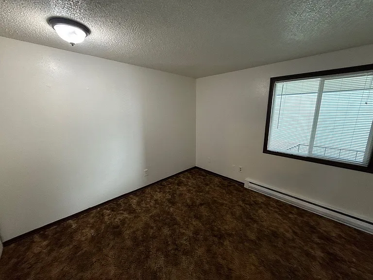 4135 State St #11 — Photo 11