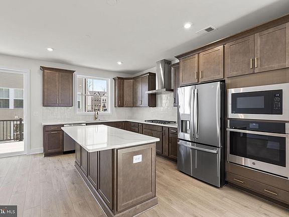 4th image of 42137 Picasso Sq Homesite 4524