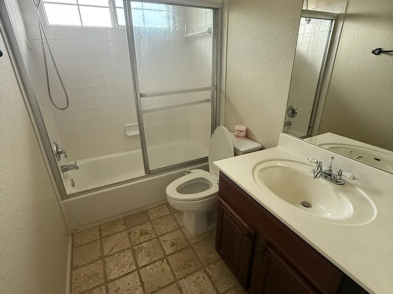 10312 Alfred St — Photo 3