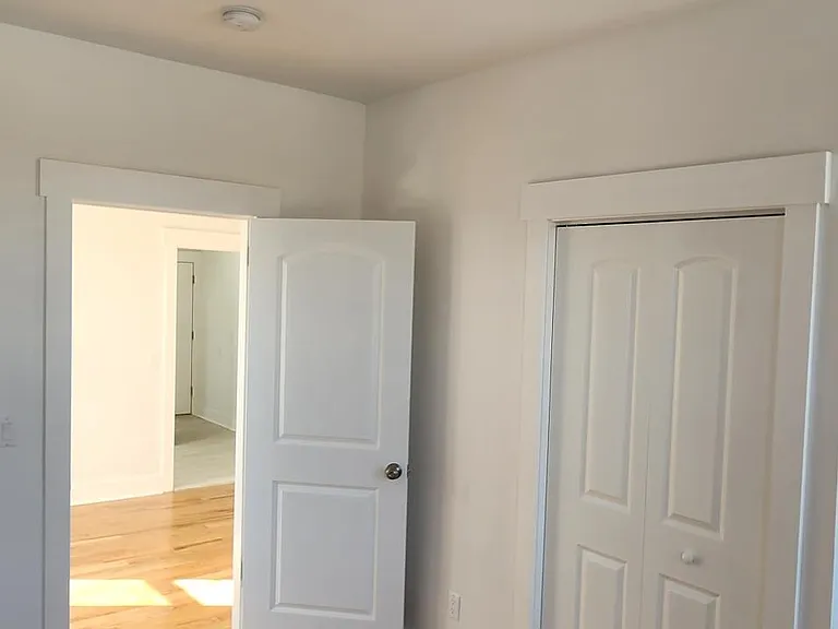 284 3rd St #5D — Photo 5