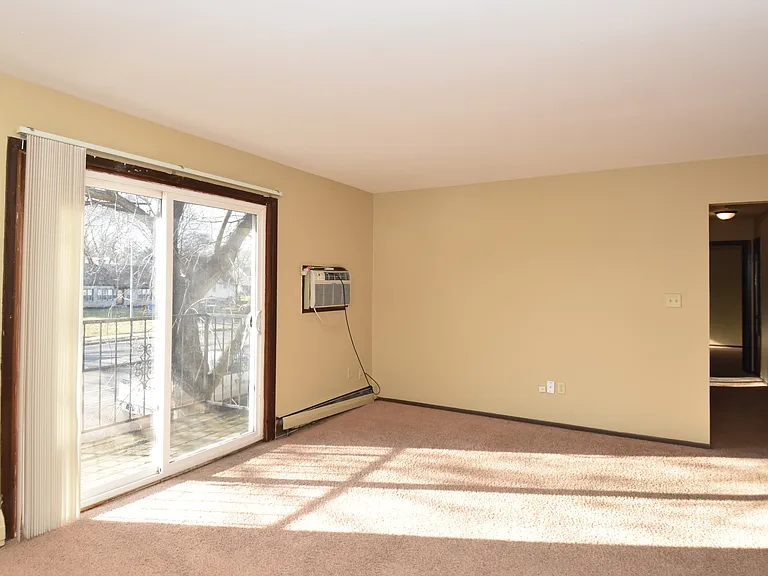 7032 W Fond Du Lac Ave #106 — Photo 11