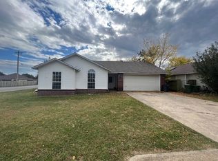 712 E Hardwood Dr, Rogers, AR 72758