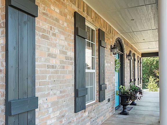 5th image of 10704 Saint Michel Cir