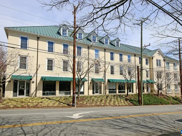 1001 Market St E #1, Charlottesville, VA 22902