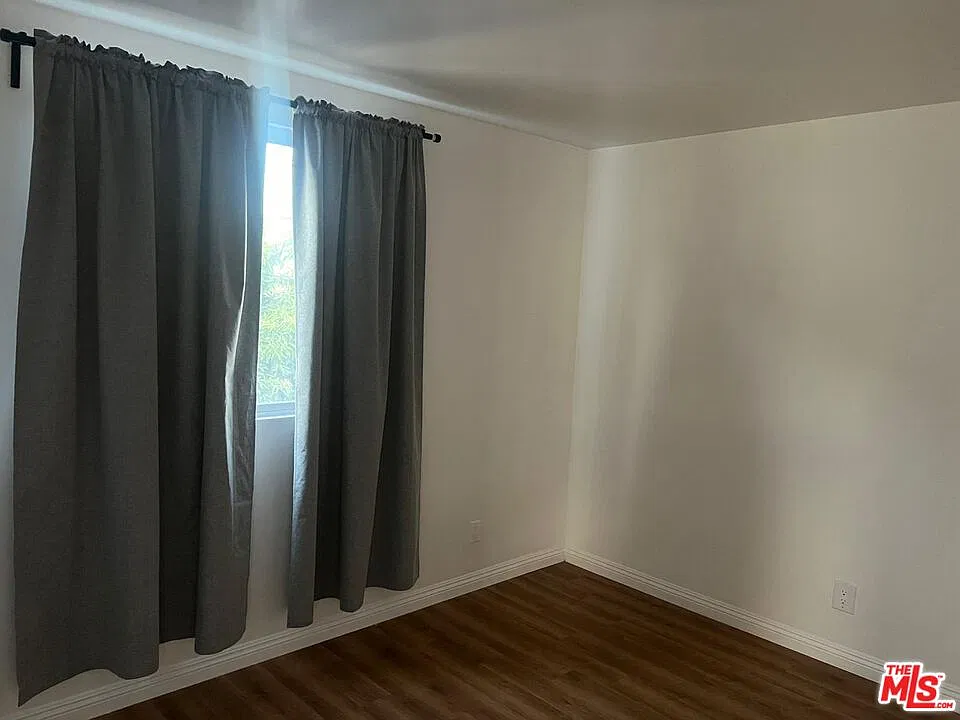 4 bed, 2.0 bath, 2726 sqft, $4,500 — Photo 4